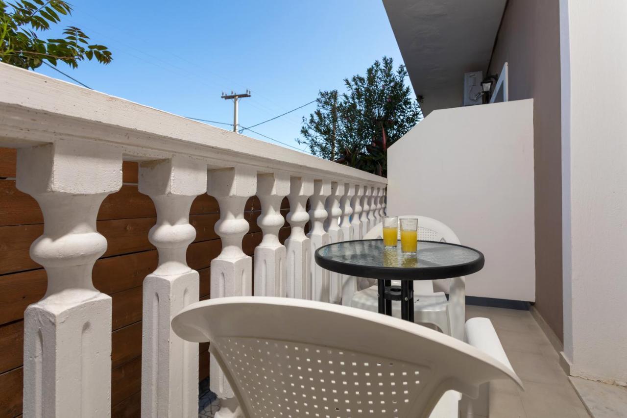 Mare Blu Studios & Suites Laganas Esterno foto