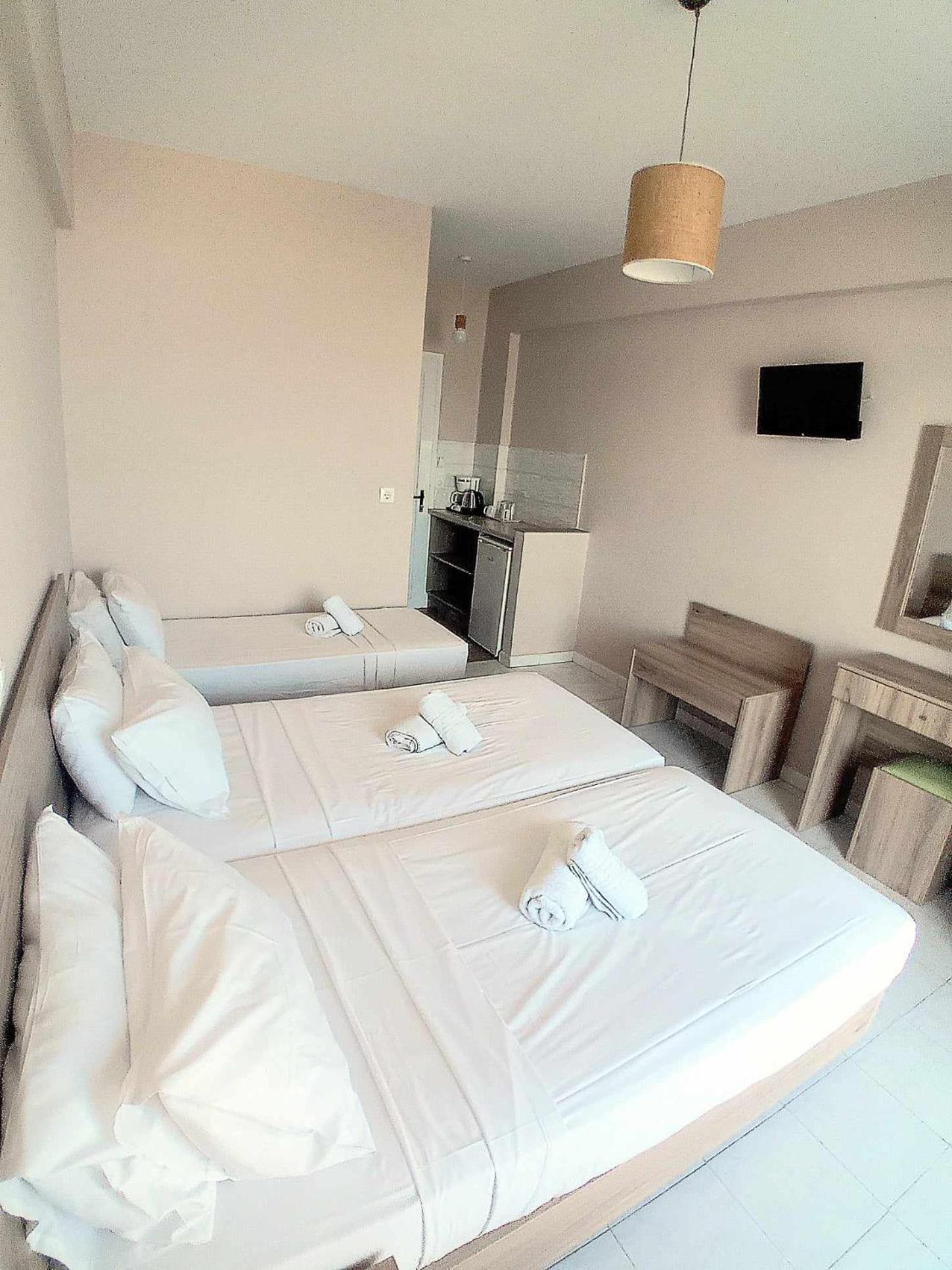 Mare Blu Studios & Suites Laganas Esterno foto
