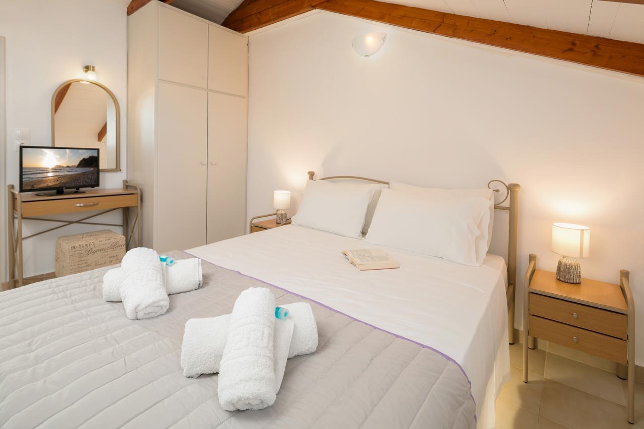 Mare Blu Studios & Suites Laganas Esterno foto