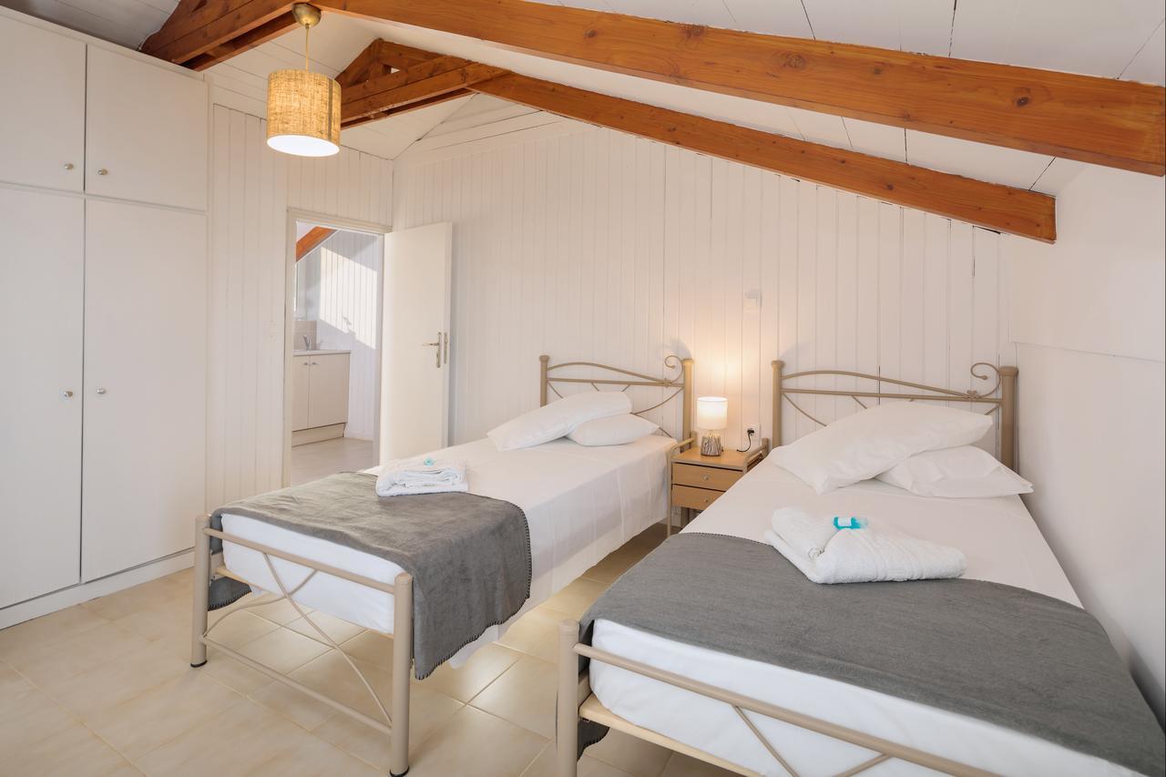 Mare Blu Studios & Suites Laganas Esterno foto