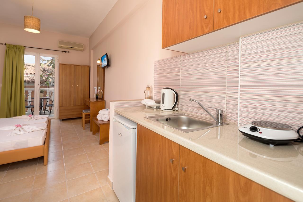 Mare Blu Studios & Suites Laganas Esterno foto