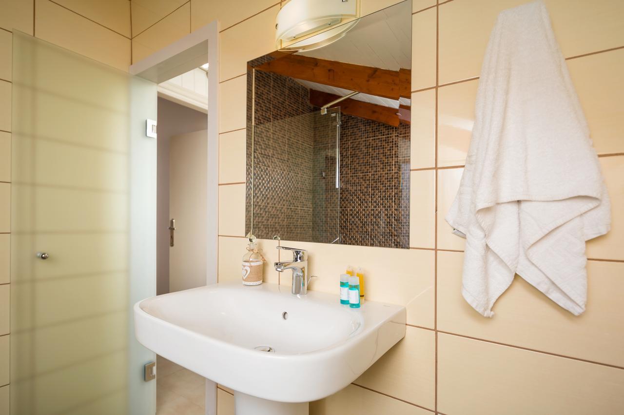 Mare Blu Studios & Suites Laganas Esterno foto